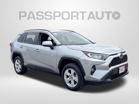 Certified 2021 Toyota RAV4 XLE w/ Convenience Package AWD/4WD image 12