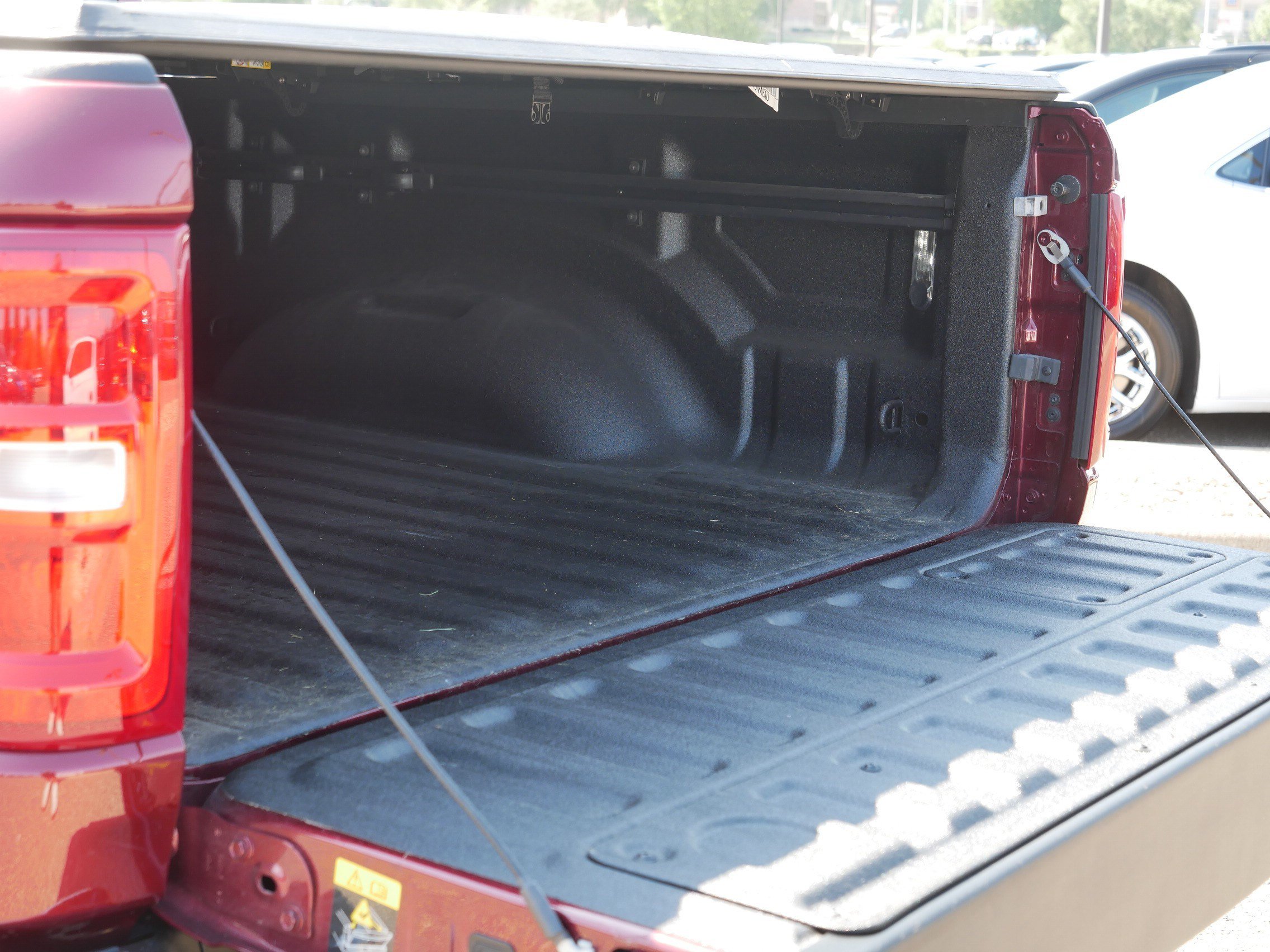 Used 2025 RAM 1500 Laramie w/ Advanced Safety Group II AWD/4WD image 18