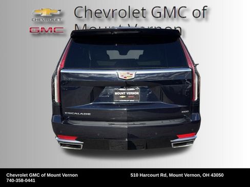 Used 2023 Cadillac Escalade Premium Luxury w/ LPO, Illumination Package image 4