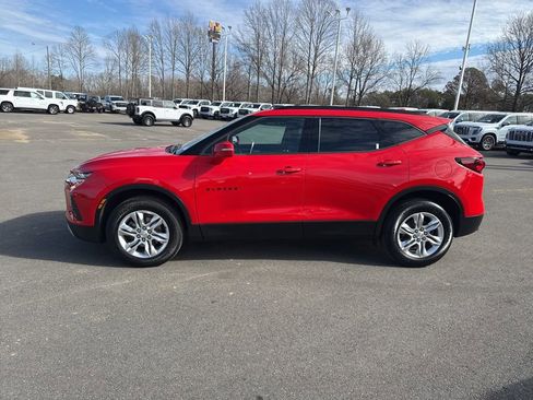 Used 2020 Chevrolet Blazer LT image 2