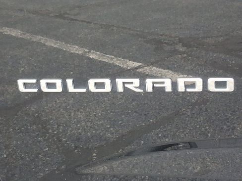 Used 2022 Chevrolet Colorado LT w/ LT Convenience Package image 31