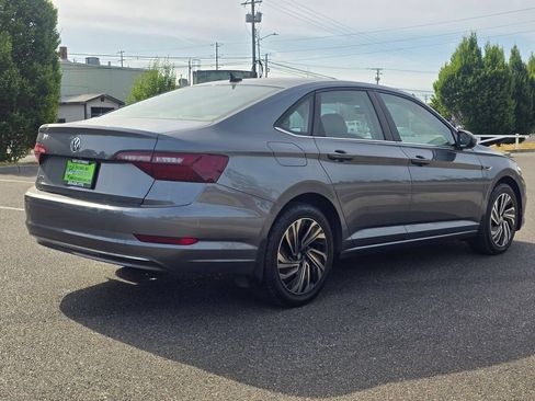 Used 2021 Volkswagen Jetta SEL FWD image 5