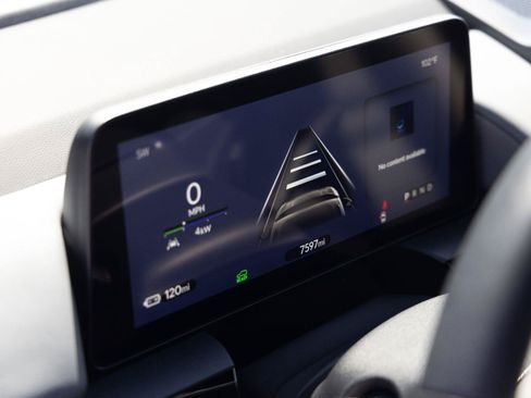 Used 2025 Honda Prologue Touring image 25