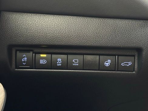 Used 2021 Toyota Venza Limited w/ Advanced Technology Package AWD/4WD image 25