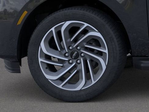 New 2026 Lincoln Navigator L Premier AWD/4WD image 22