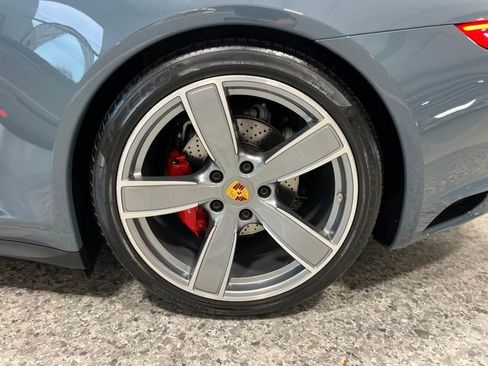 Used 2017 Porsche 911 Carrera 4S image 36