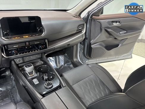 Used 2022 Nissan Rogue Platinum w/ Head-Up Display Package image 21