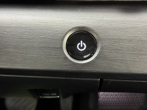 Used 2023 Nissan Ariya Engage image 22