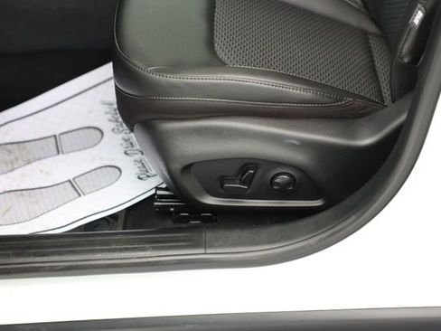 Used 2023 Jeep Compass Altitude w/ Sun and Sound Group image 16