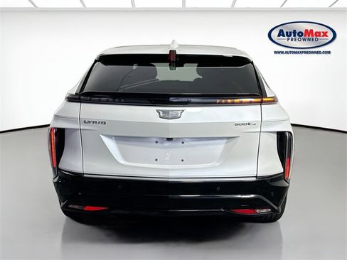 Used 2024 Cadillac Lyriq Luxury image 8
