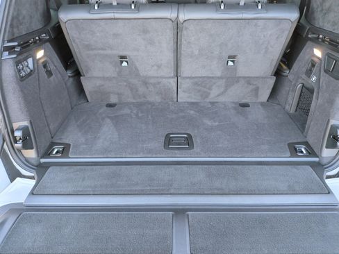 Certified 2025 BMW X7 xDrive40i w/ M Sport Package image 45