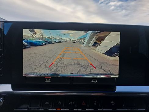 Used 2023 GMC Sierra 1500 Elevation image 21