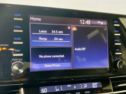 Used 2023 Toyota Sienna XLE image 28