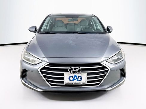 Used 2018 Hyundai Elantra SEL FWD image 2