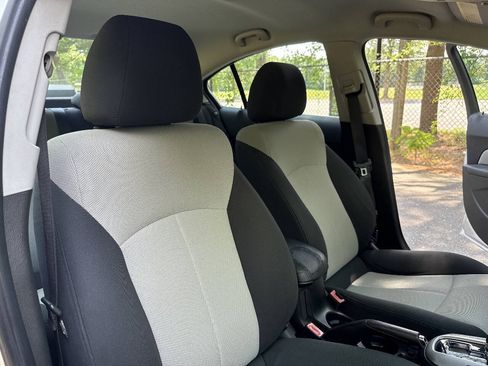 Used 2011 Chevrolet Cruze LS FWD image 20