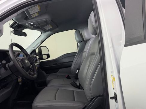 Used 2025 Ford F350 XL w/ 360-Degree Camera Package image 21