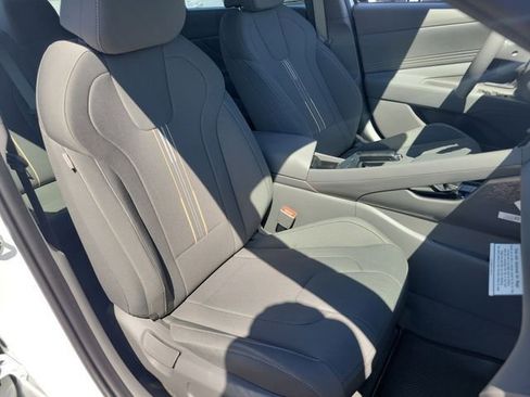 New 2026 Hyundai Elantra Sport image 18