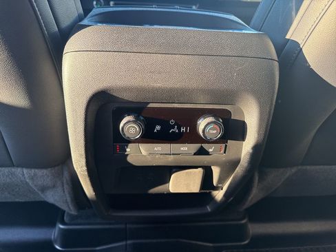 Used 2024 Chevrolet Traverse RS w/ LPO, Floor Liner Package image 15