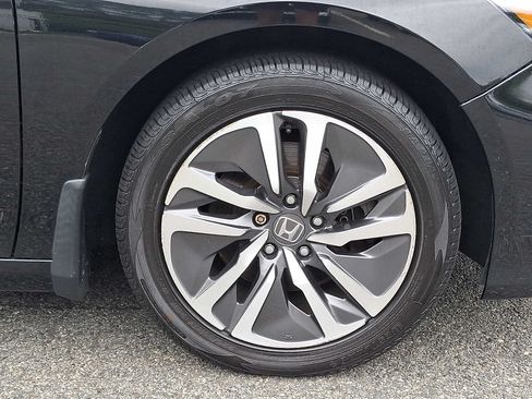 Used 2019 Honda Accord Touring image 8