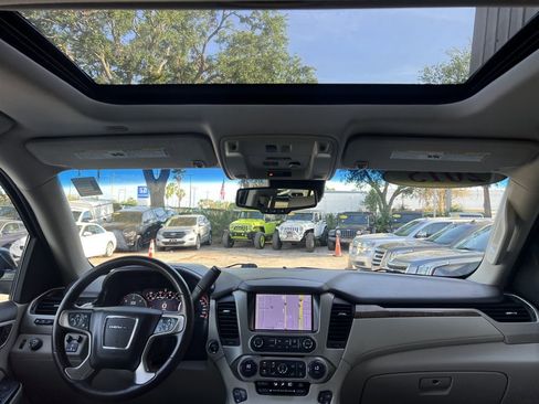 Used 2015 GMC Yukon Denali w/ Touring Package RWD image 17