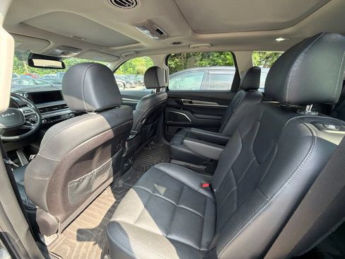 Used 2022 Kia Telluride SX w/ Nightfall Edition Package AWD/4WD image 8