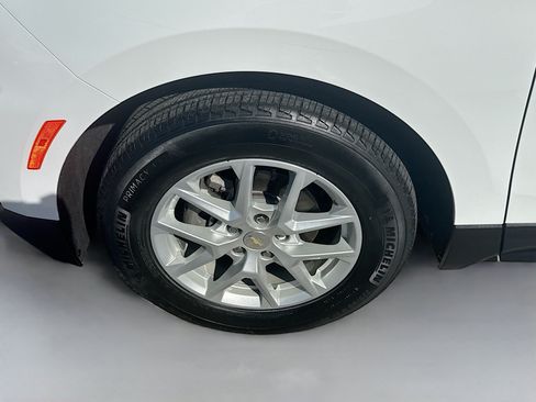 Used 2023 Chevrolet Equinox LT FWD image 36