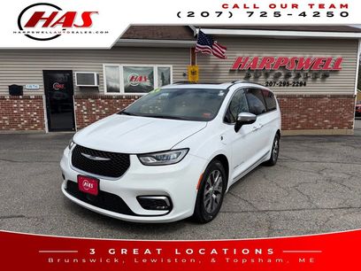 Used 2023 Chrysler Pacifica Pinnacle