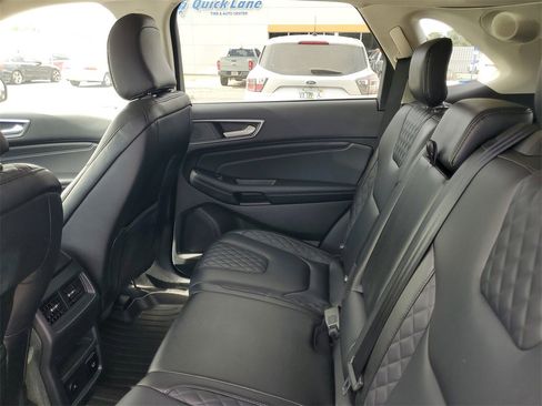 Used 2024 Ford Edge Titanium image 30