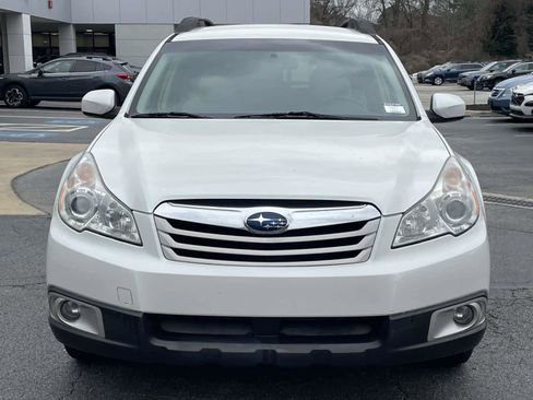Used 2011 Subaru Outback 2.5i Premium image 8