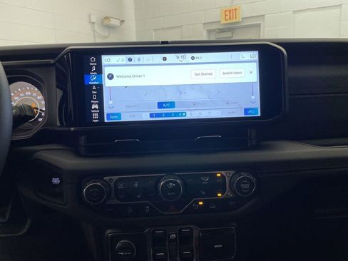 New 2026 Jeep Gladiator Rubicon image 12