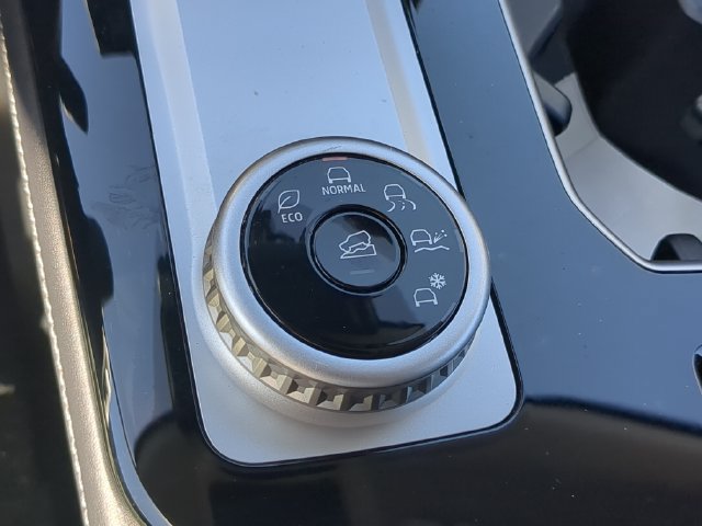 Used 2025 Mitsubishi Outlander SE FWD image 30