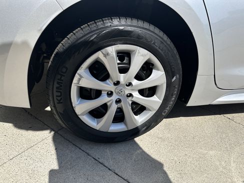 Used 2023 Toyota Corolla LE image 34