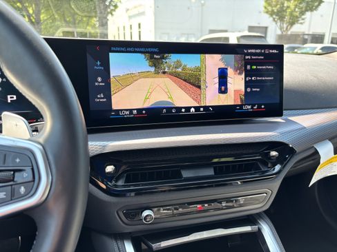 Certified 2025 BMW M440i RWD image 31