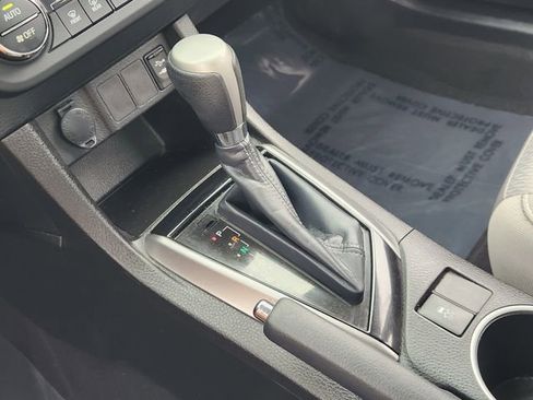 Used 2016 Toyota Corolla LE image 16