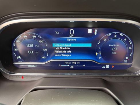 Used 2022 Chevrolet Suburban RST w/ Luxury Package AWD/4WD image 17