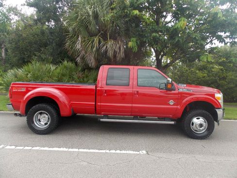 Used 2011 Ford F350 Lariat w/ Lariat Interior Pkg AWD/4WD image 10