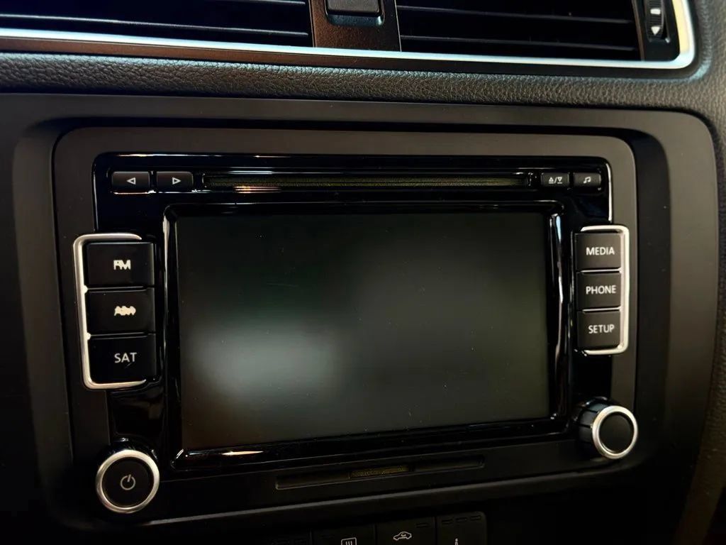Used 2014 Volkswagen Jetta TDI FWD image 34