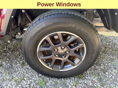 Used 2022 Jeep Gladiator Overland AWD/4WD image 9