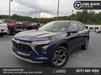 Used 2024 Chevrolet Trax LT w/ Sunroof Package FWD video 1
