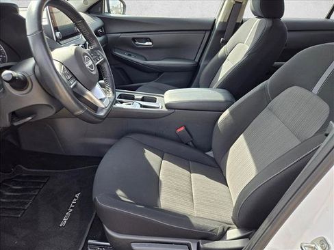 Used 2025 Nissan Sentra SV w/ All-Weather Package image 15