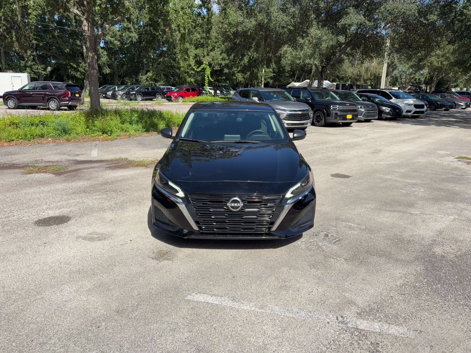 Used 2025 Nissan Altima 2.5 SV FWD image 4