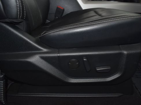 Certified 2020 Ford F350 Lariat w/ Lariat Value Package image 28