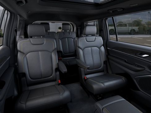 New 2026 Jeep Grand Cherokee L Limited AWD/4WD image 16