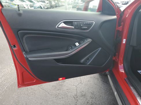 Used 2015 Mercedes-Benz GLA 250 4MATIC image 19