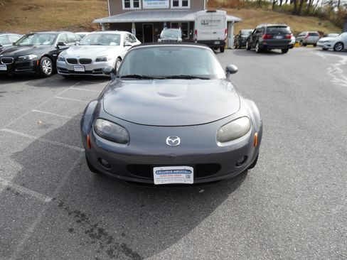 Used 2008 MAZDA MX-5 Miata Grand Touring image 9