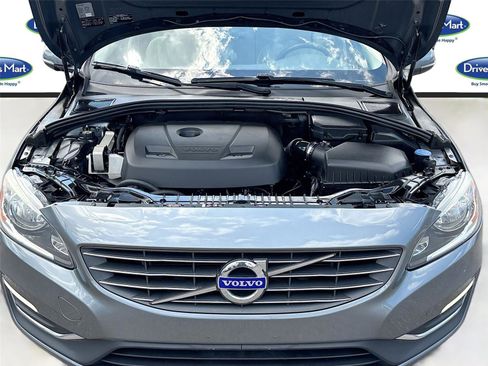 Used 2017 Volvo V60 T5 Premier w/ Convenience Package FWD image 31