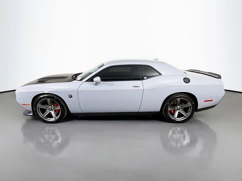Used 2021 Dodge Challenger R/T Scat Pack image 4