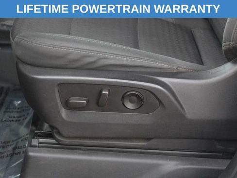 Used 2024 Chevrolet Silverado 2500 LT w/ Convenience Package image 12