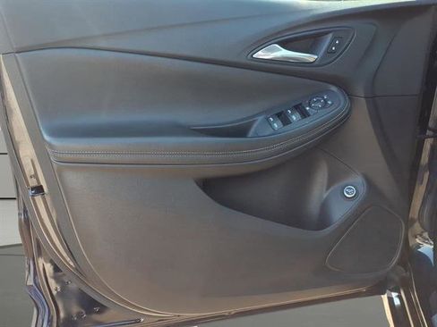 Used 2021 Buick Encore GX Select w/ Sport Touring Package image 11