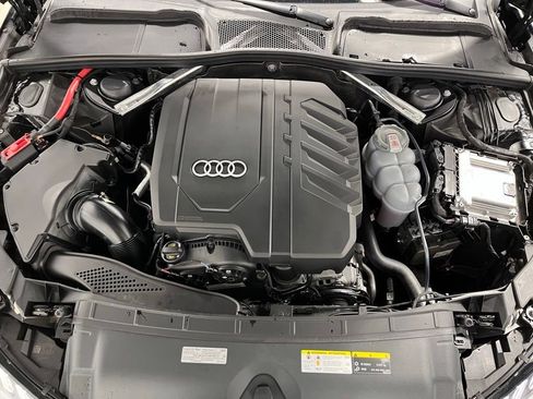 Used 2022 Audi A4 2.0T Premium Plus w/ Premium Plus Package AWD/4WD image 9